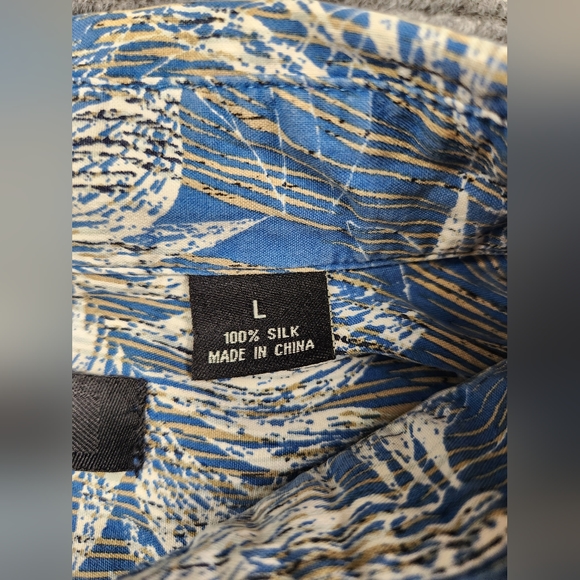 Axis LA 100% Silk Large Button Down Short Sleeve Shirt Blue Resort Wear Leisure - Picture 3 of 9